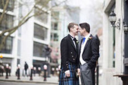 Porque no me preguntan si soy feliz?